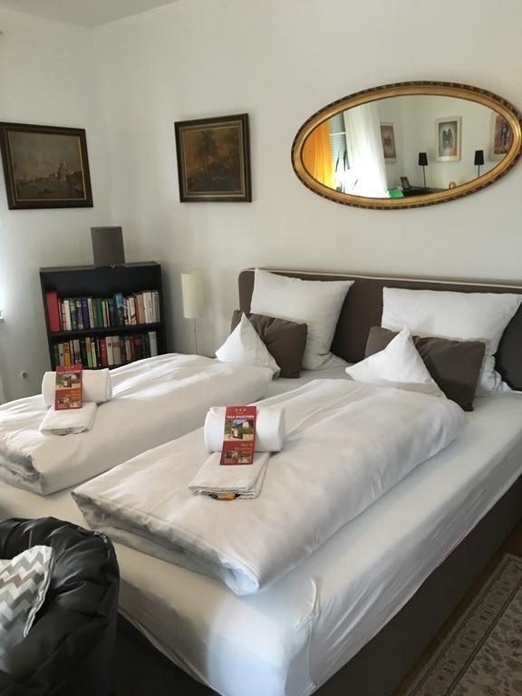Hotel B&B Bredl In Der Villa Ballestrem Straubing Exterior photo