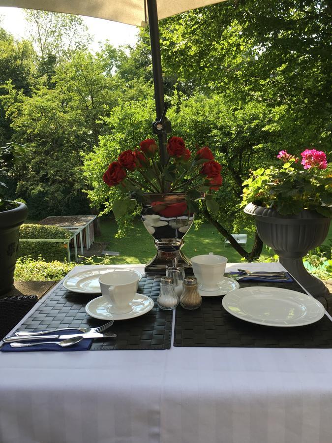 Hotel B&B Bredl In Der Villa Ballestrem Straubing Exterior photo