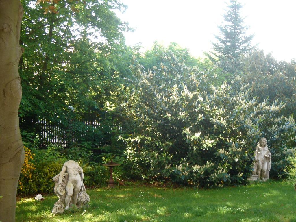 Hotel B&B Bredl In Der Villa Ballestrem Straubing Exterior photo